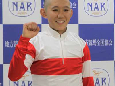 大井の新人騎手の勝負服がダノンのパクリなんだが