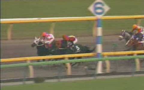 競馬を知らない人に見てほしい3大レースは？