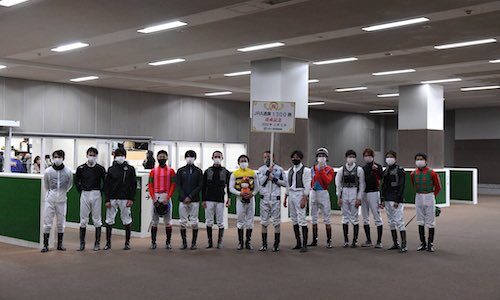 内田博幸のJRA1300勝のお祝いに駆けつけた騎手は13人！　人望がない川田、岩田との差を見せ付ける